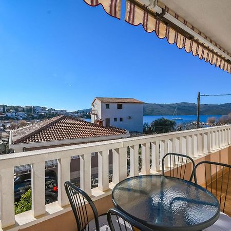 Apartments Vesna Сегет-Враниця Екстер'єр фото