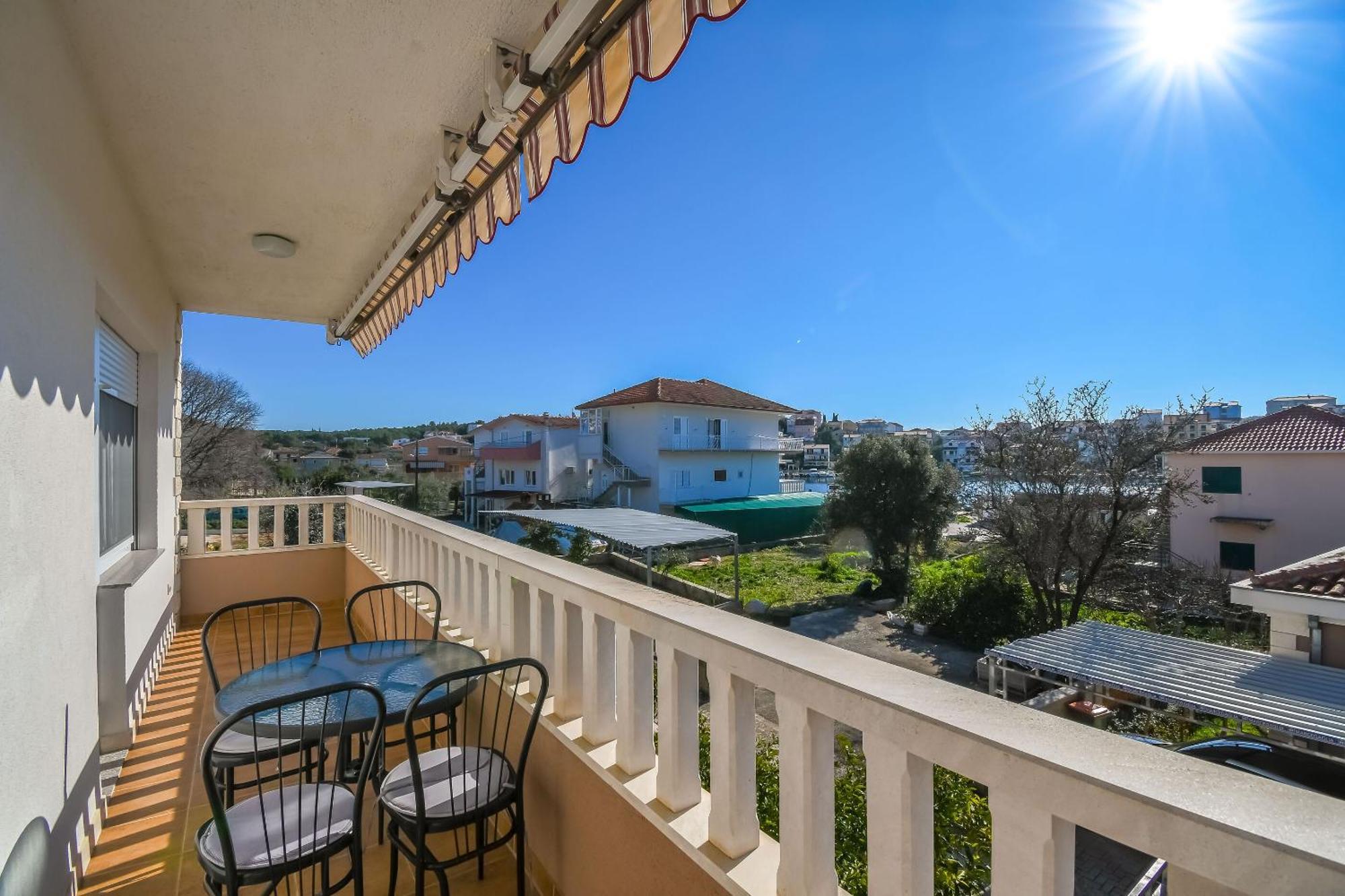 Apartments Vesna Сегет-Враниця Екстер'єр фото