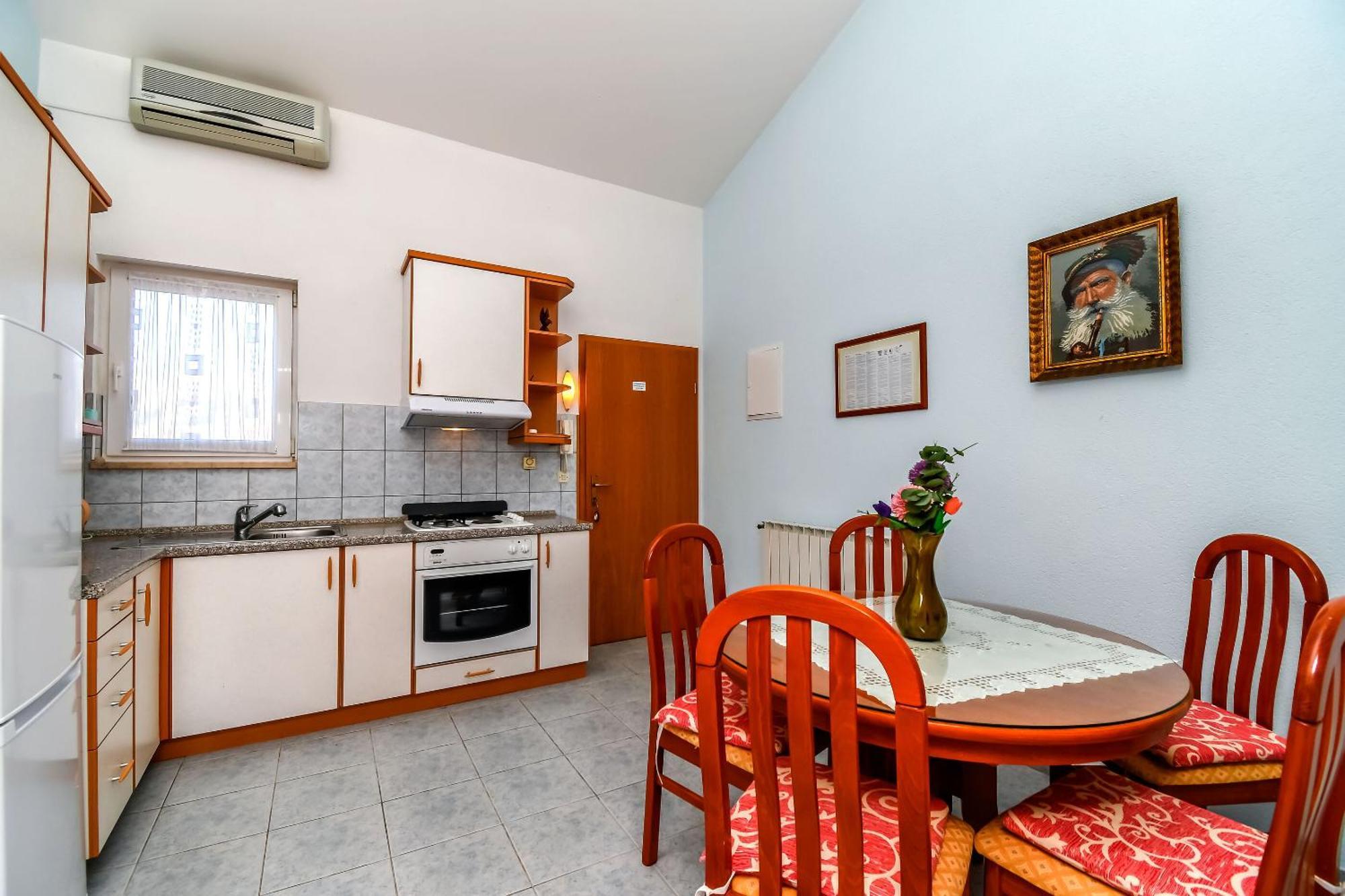 Apartments Vesna Сегет-Враниця Екстер'єр фото